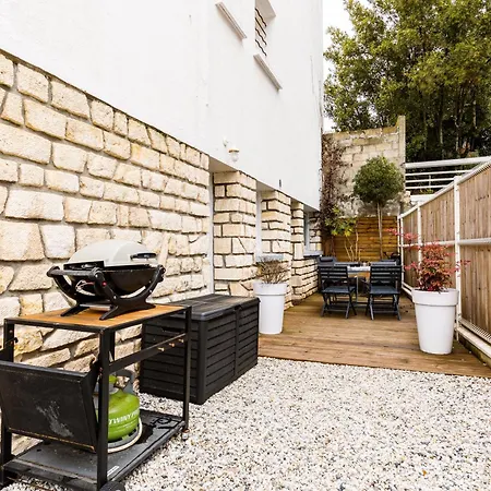 L Auguste Cosy Avec Terrasse Superbe Situation * Royan