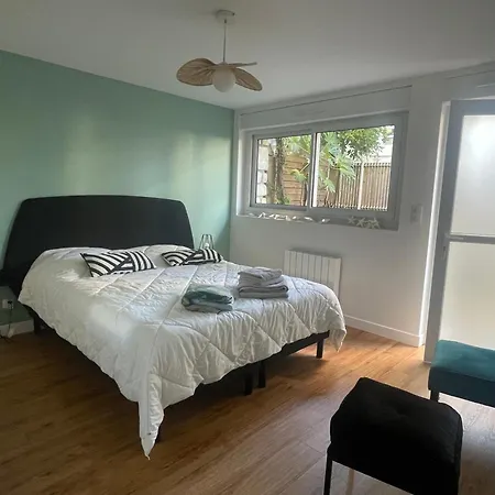 Апартаменты L Auguste Appartement Hyper Cosy Les Pieds Dans L'Eau *