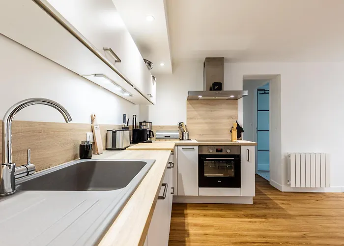 L Auguste Cosy Avec Terrasse Superbe Situation *