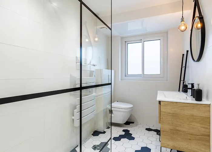 L Auguste Cosy Avec Terrasse Superbe Situation *